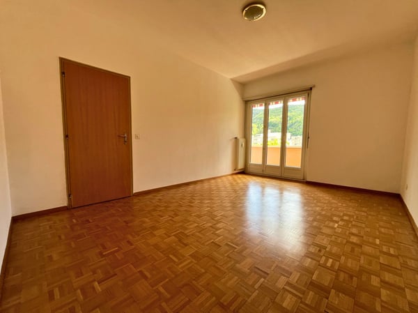 Affittasi luminoso 1.5 in centro Chiasso, in posizione strategica e ben servita 4