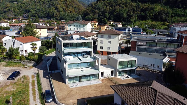 Maisonette su più livelli con ampio giardino in residenza di pregio 2