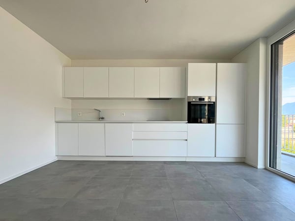 Moderno attico 2.5 con vista panoramica a Balerna 7