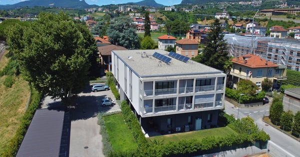 Moderno attico 2.5 con vista panoramica a Balerna 3