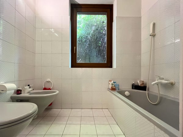 Incantevole Villa a Vacallo – 5.5 nel verde con vista panoramica 10
