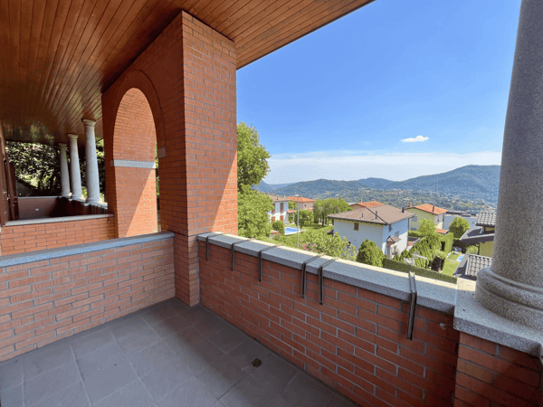 Incantevole Villa a Vacallo – 5.5 nel verde con vista panoramica 6