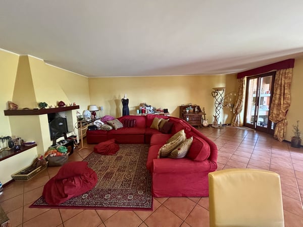 Incantevole Villa a Vacallo – 5.5 nel verde con vista panoramica 8