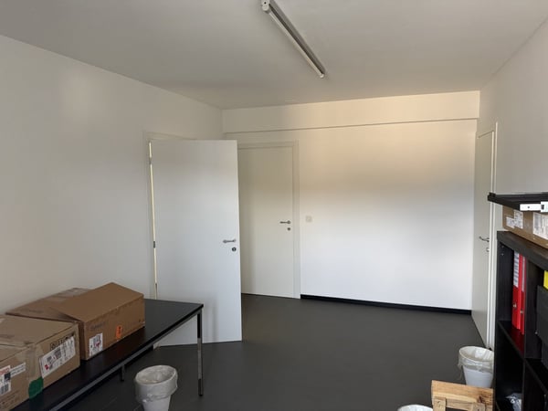 Ufficio monolocale in affitto a Pazzallo 14