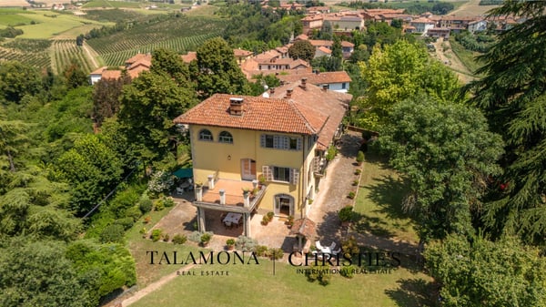 VILLA DUSIO - CHARMANTER WOHNSITZ IN DEN HÜGELN DER LANGHE 1