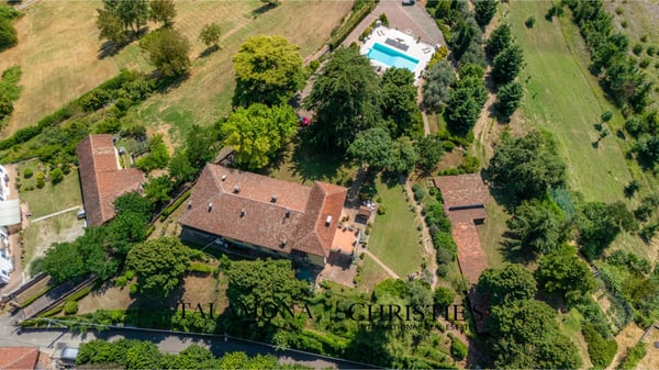 VILLA DUSIO - CHARMANTER WOHNSITZ IN DEN HÜGELN DER LANGHE 7