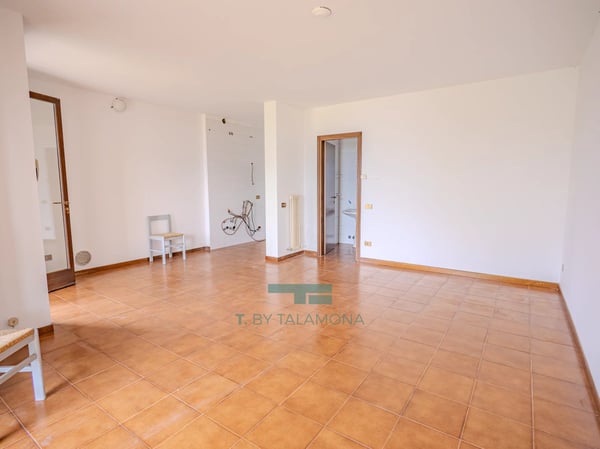 Studio-Apartment mit Privatgarten und herrlichem Seeblick in Cerro di Laveno Mombello 8