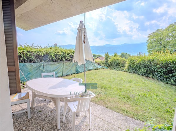 Studio-Apartment mit Privatgarten und herrlichem Seeblick in Cerro di Laveno Mombello 3