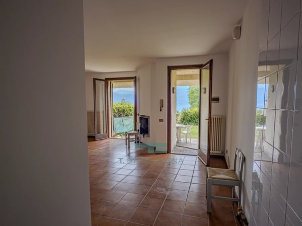 Studio-Apartment mit Privatgarten und herrlichem Seeblick in Cerro di Laveno Mombello 11