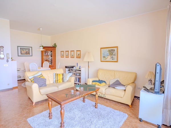 Wohnung mit Panoramablick in der Wohnanlage Valle del Gaggiolo 6