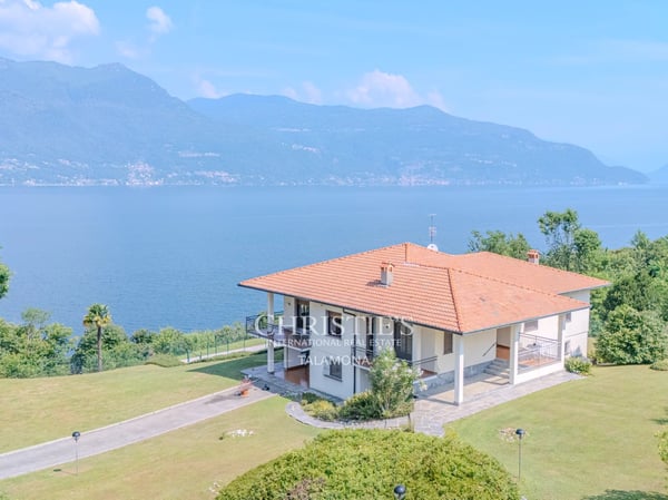 Exklusive Villa mit Pool und einzigartigem Panoramablick auf den Lago Maggiore 4