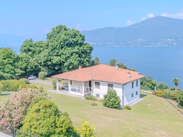 Exklusive Villa mit Pool und einzigartigem Panoramablick auf den Lago Maggiore 3