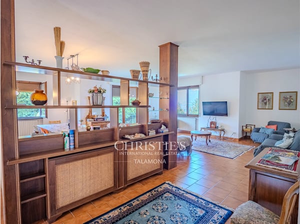 Exklusive Villa mit Pool und einzigartigem Panoramablick auf den Lago Maggiore 10