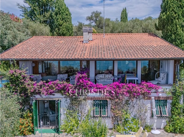 Exklusive freistehende Villa mit Pool und atemberaubendem Meerblick in Lerici, Golf der Poeten