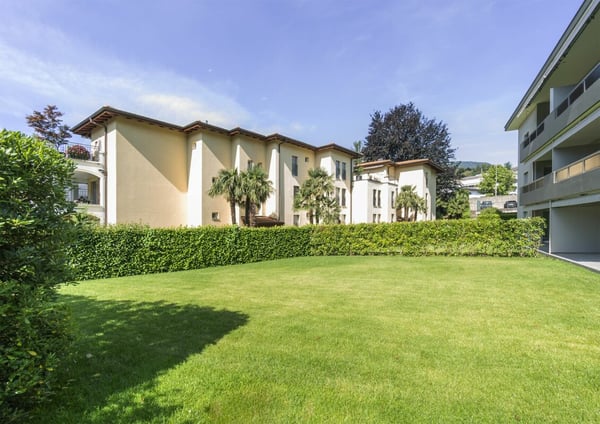 Ascona - Elegante appartamento con ampio giardino privato e camino / Ascona - Stilvolle Wohnung mit grossem Privatgarten und Cheminée 2