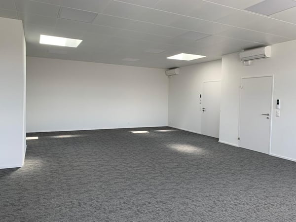 Modernes Büro mit Dachterrasse 5