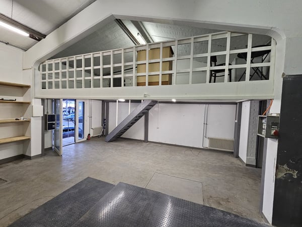 Lager und Büro sehr geeignet für Handwerker 1