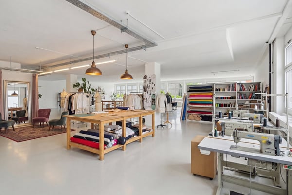 440 m2 Gewerbeflächen mit Warenlift und Nutzlast von 1'300 kg/m² 9