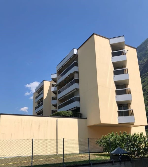 Wohn- und Geschäftsliegenschaft im Zentrum von Biasca 2