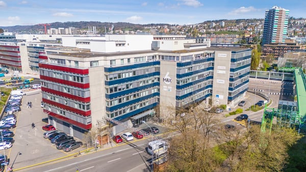 Helle 306 m² Bürofläche in Zürich Altstetten – Plug & Play 1