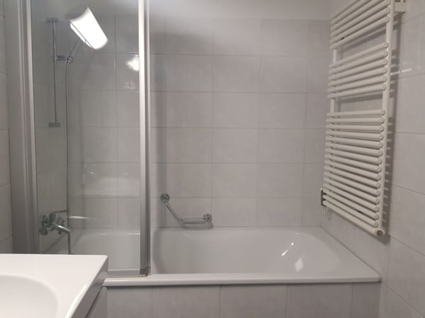 Attraktive Wohnung mit Echtholzparkett und grossem Balkon 7
