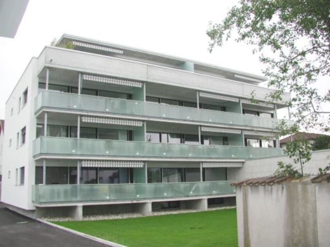 Attraktive Wohnung mit Echtholzparkett und grossem Balkon