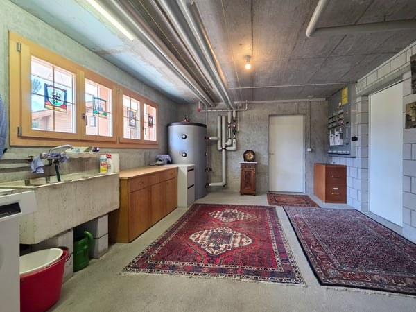 WOHNHAUS MIT ZWEI EINHEITEN 27