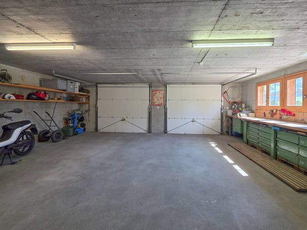 WOHNHAUS MIT ZWEI EINHEITEN 26