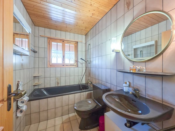 Chalet mit Einliegerwohnung 16