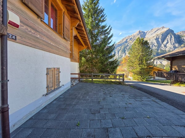 Chalet mit Einliegerwohnung 43