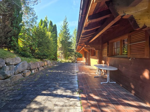 Chalet mit Einliegerwohnung 26