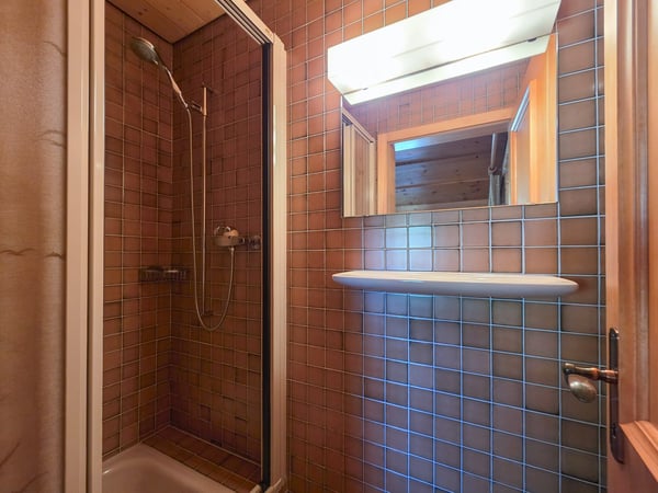 Chalet mit Einliegerwohnung 19