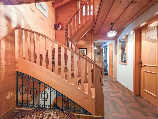 Chalet mit Einliegerwohnung 20