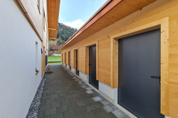 Moderne 1.5-Zimmer-Wohnung mit Balkon und schöner Aussicht in Kandergrund 17