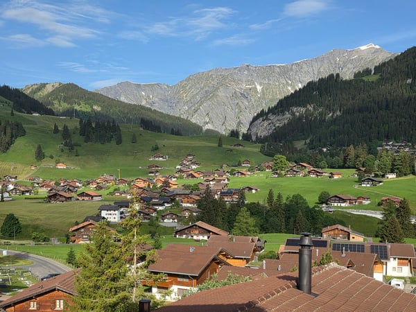 5 Zimmer Wohnung OG/DG - Dauerferienwohnung 24