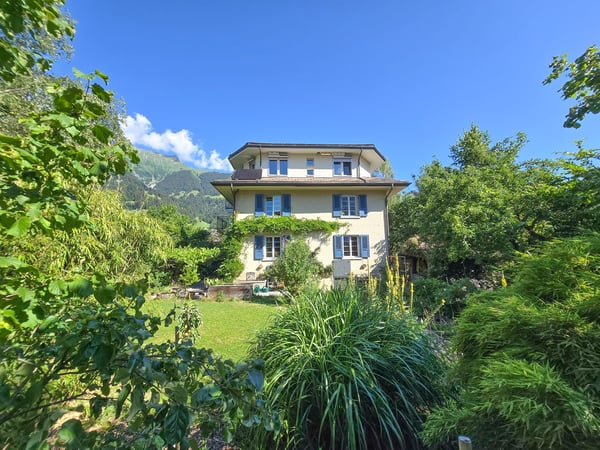 12 Zimmer Wohnhaus 63