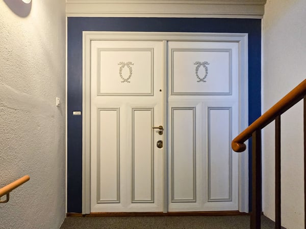 12 Zimmer Wohnhaus 30