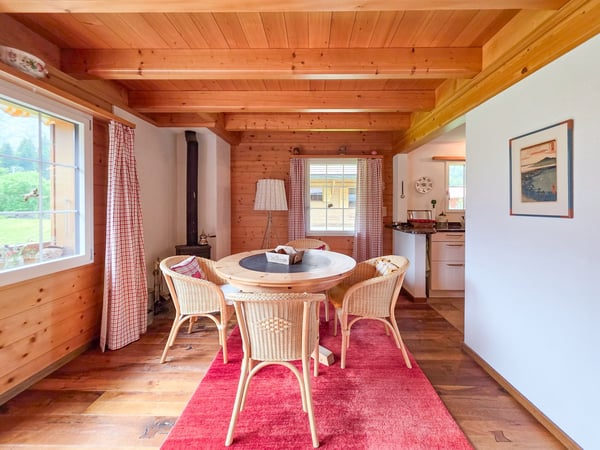 4 Zimmer Wohnung OG/DG 8