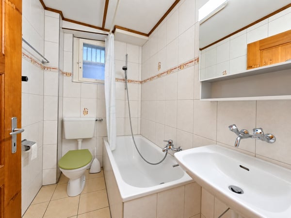 2 Zimmer Wohnung EG möbliert 7