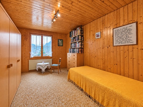 Dreifamilienhaus 12