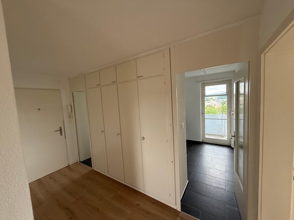 Renovierte 5- Zimmerwohnung in Spreitenbach zu vermieten! 6