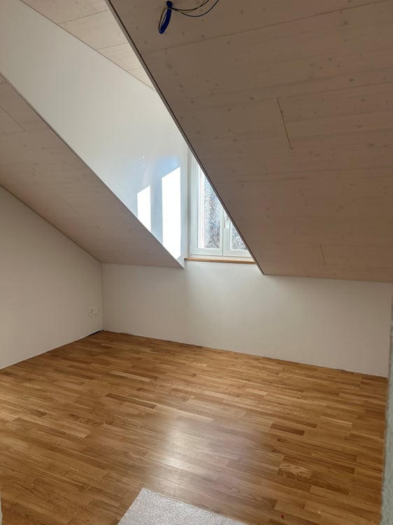 ERSTVERMIETUNG NEUBAU: Topmoderne 1.5-Zimmerdachwohnung im Herzen von Bümpliz 6