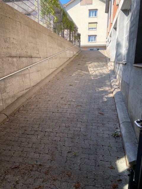 Vielseitig nutzbare Gewerberäumlichkeiten und Lager zentral gelegen 13