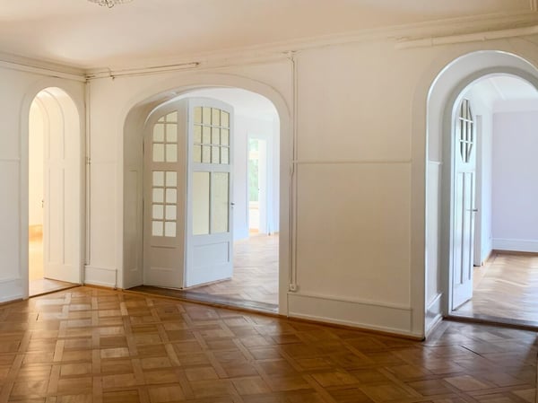 Grandiose 2.5-Zimmer-Altbauwohnung mit fürstlichen 250 m² Wohnfläche an perfekter Wohnlage 2