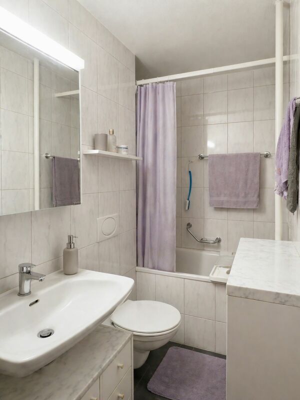 Gemütliche 3-Zimmer-Eigentumswohnung mit Balkon, Keller und Einstellhallenplatz