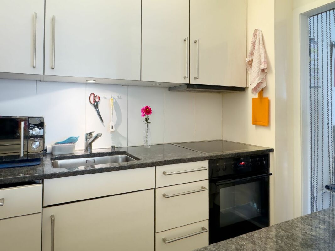 Gemütliche 3-Zimmer-Eigentumswohnung mit Balkon, Keller und Einstellhallenplatz