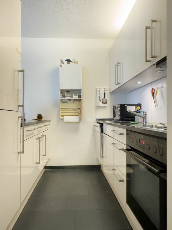 Gemütliche 3-Zimmer-Eigentumswohnung mit Balkon, Keller und Einstellhallenplatz