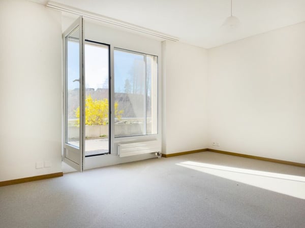 Grosszügiges und bequemes Wohnen auf einer Ebene an sonniger und unverbaubarer Aussichtslage 8