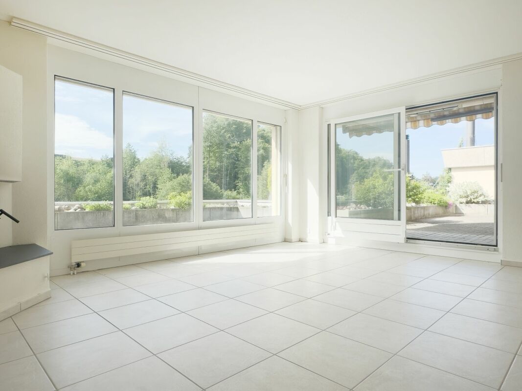 Grosszügiges und bequemes Wohnen auf einer Ebene an sonniger und unverbaubarer Aussichtslage