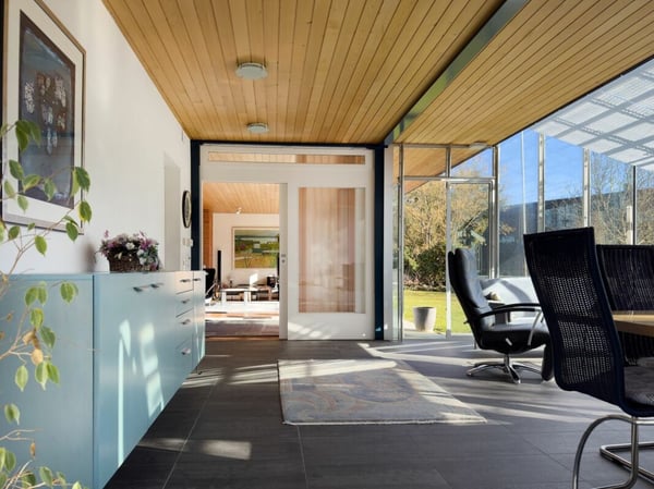 Freistehendes 7-Zimmer-Einfamilienhaus mit luxuriösem Wintergarten, schönem Umschwung und Aussenschwimmbad 14